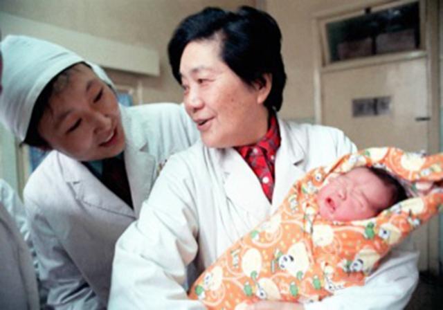 借卵生子